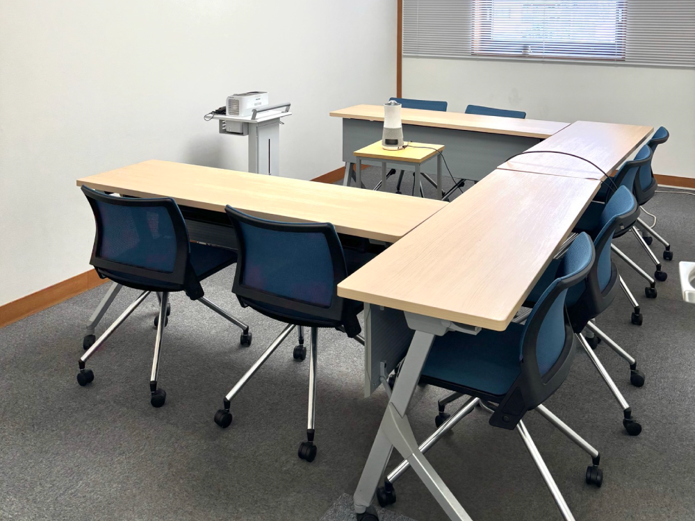 会議室もリニューアルしました。